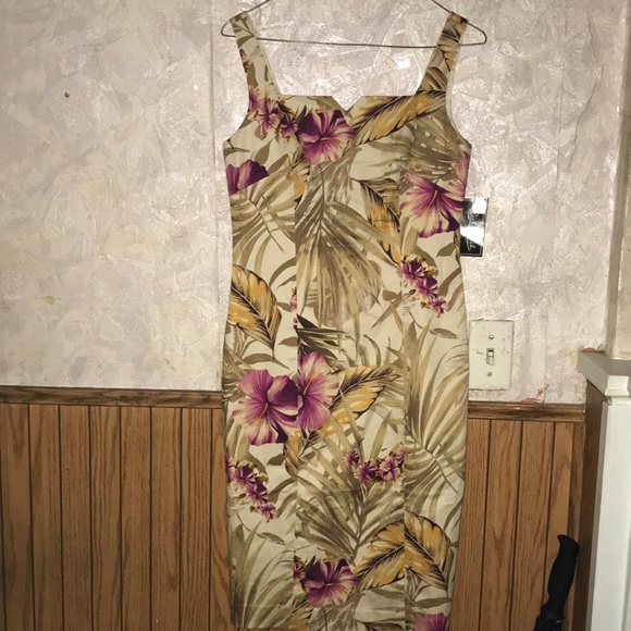 Multi color floral peck & peck dress - Picture 1 of 5
